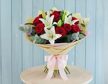 Букет цветов из:  Лилии и Розы #REPLACE_PRED# Любохне