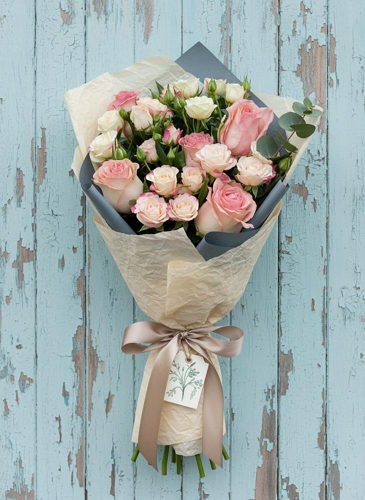 Букет цветов из: Розы в Любохне