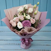 Букет цветов из:  Розы и Лизиантусы в Любохне