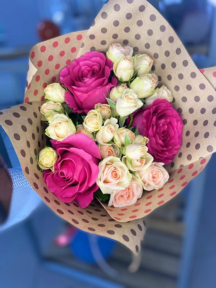 Букет цветов из: Розы в Любохне