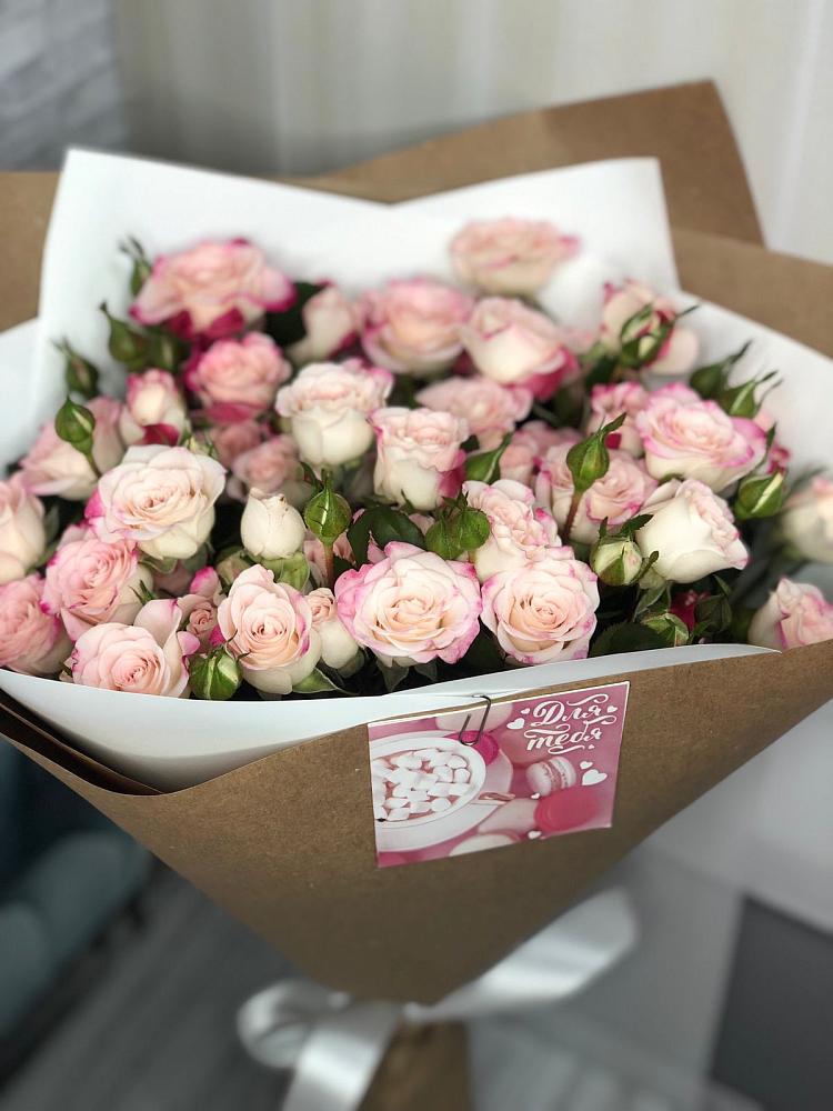 Букет цветов из: Розы в Любохне