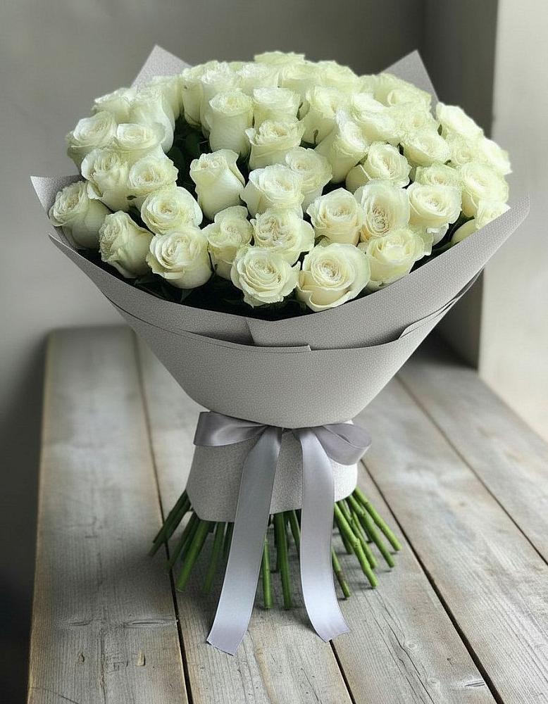 Букет 35 Белых роз в Любохне
