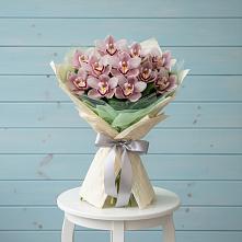 Букет цветов из:  Орхидеи и Розы в Любохне
