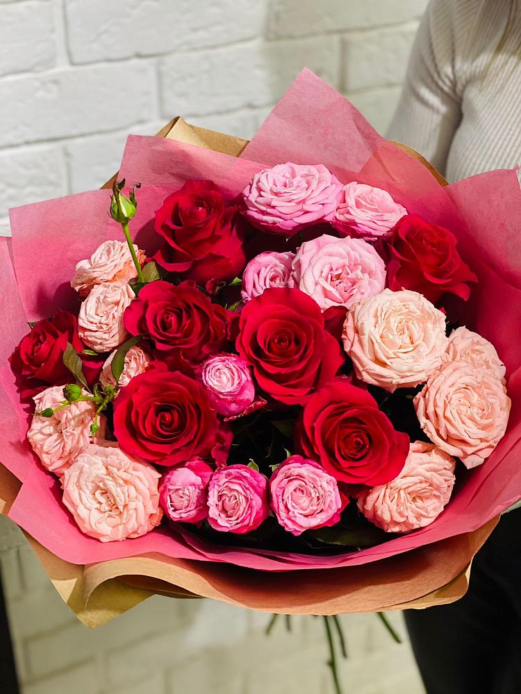 Букет цветов из: Розы в Любохне