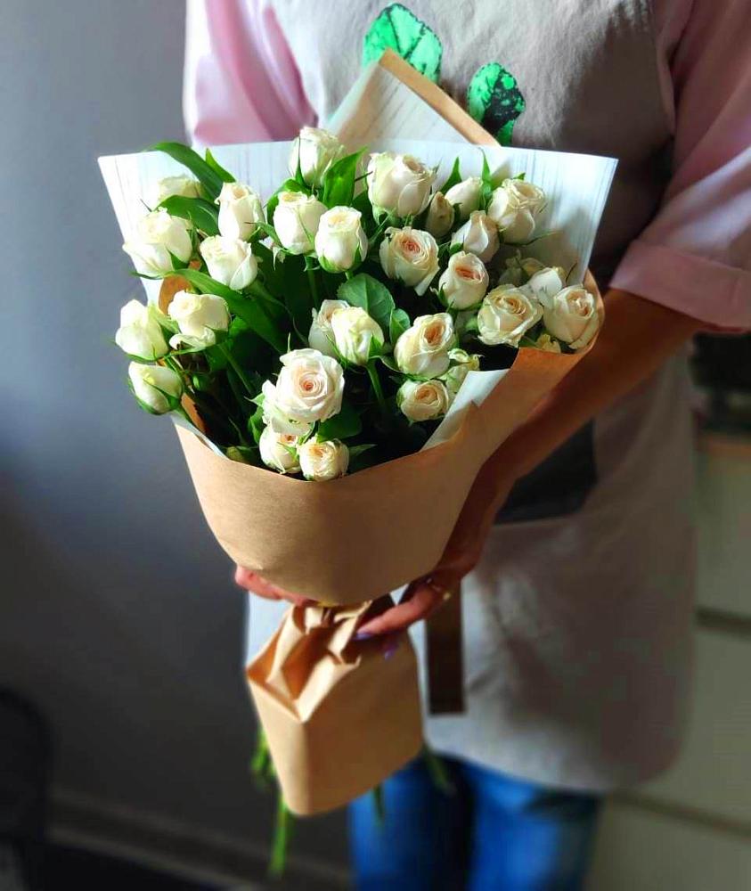 Букет цветов из: Розы в Любохне