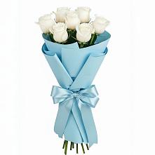 Букет 7 белых роз Проуд в Любохне