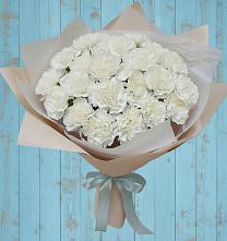 Букет цветов из:  Гвоздики в Любохне