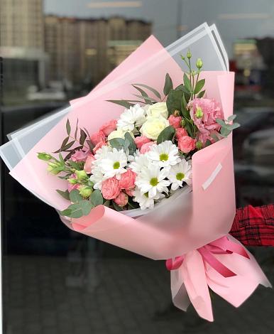 Букет цветов из: Розы, Лизиантусы и Хризантемы в Любохне