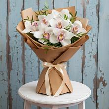 Букет цветов из:  Орхидеи и Розы #REPLACE_PRED# Любохне